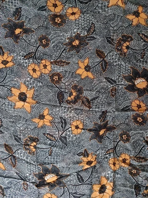Coupon de tissus fin à fleurs neuf 96 x 120